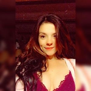 Meet your Posher, Haley